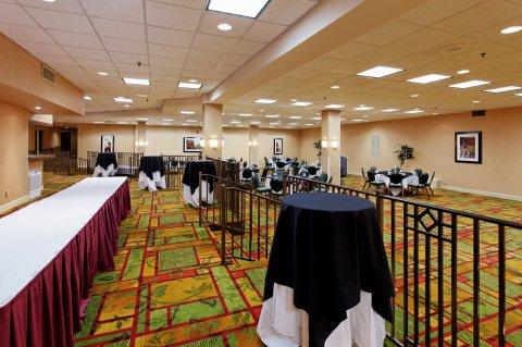 Holiday Inn Huntsville Downtown Екстериор снимка
